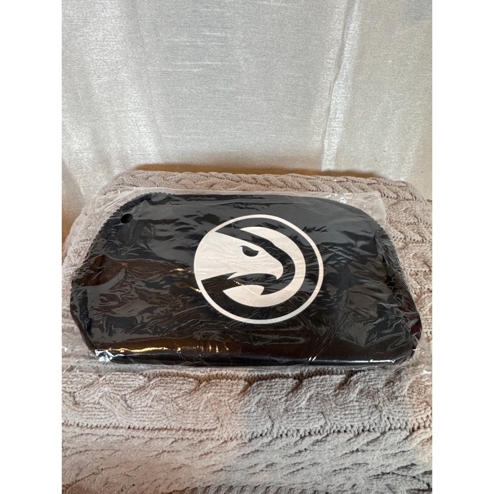Atlanta Hawks Black fanny pack/ belt/waist/hip bag/pack w/ logo